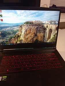 MSI GF65 Thin 10SDR FHD 144Hz (1 foto / 9)
