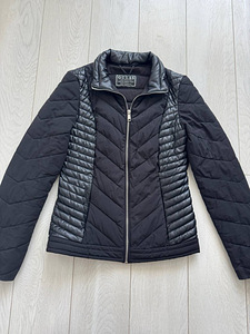 Куртка Guess (1 фото из 4)