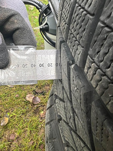 Goodyear Ultragrip 285/35R22 lamellrehvid - 4 tk (2 foto / 6)