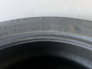 Nokian Hakkapeliita 255/55 R20 SUV lamellrehvid M+S (7 foto / 8)