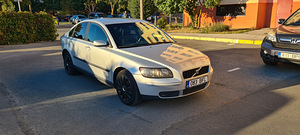 Volvo S40 2.4i 125 kw 2005 aasta. Väga hea seisukord. (2 foto / 10)