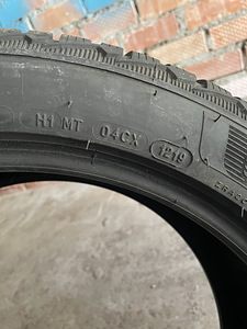 Michelin 225/45 r18 (3 foto / 3)
