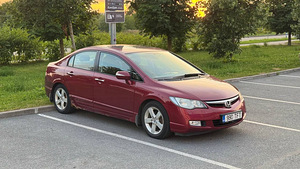 Honda Civic 1.8 103 kW (5 foto / 14)