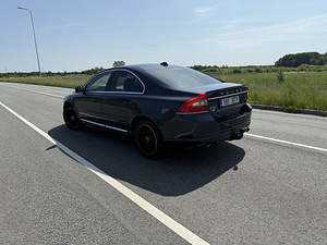 Volvo s 80 2010 D5 151kw->178kw. Biturbo (7 foto / 14)