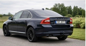 Volvo S80 2,4D5 (8 foto / 15)
