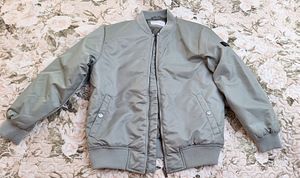 Reserved oversized-lõikega bomber k/s jope 140 (1 foto / 1)