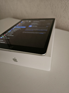 Apple iPad 10.2'' (2021) 64 GB Hõbedane (1 foto / 2)