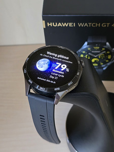 Huawei Watch GT4 (1 foto / 3)