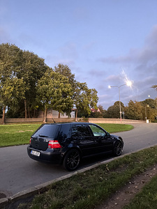Продается Volkswagen Golf IV (4 фото из 7)