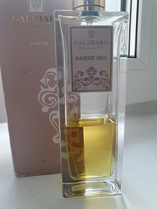 Naiste perfume (1 foto / 3)