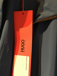 Hugo Boss (6 фото из 6)