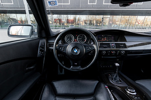 BMW 530 M-pakett (11 foto / 15)
