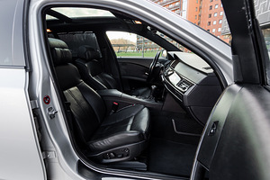 BMW 530 M-pakett (9 foto / 15)