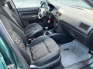 MÜÜA VOLKSWAGEN BORA (8 foto / 11)
