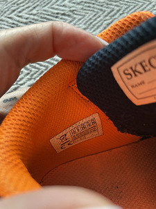 Ботинки 26 Skechers (2 фото из 2)