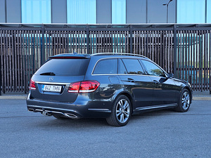 Mercedes-Benz (4 foto / 11)
