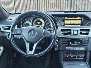 Mercedes-Benz (10 foto / 11)