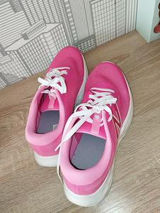 New Balance GP520 tossud (4 foto / 7)