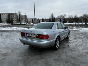 Audi a8 (3 foto / 8)