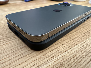 iPhone 12 Pro макс 128 ГБ (4 фото из 8)