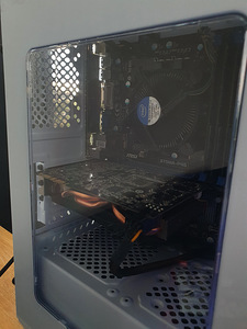 Mänguriarvuti: GTX 970, i5 (2 foto / 4)