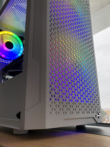 Mänguriarvuti: GTX 960 / i5 (5 foto / 7)