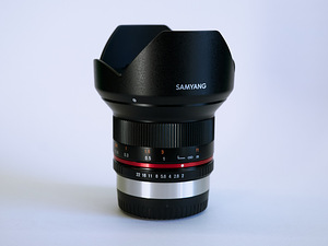 Samyang 12mm f2.0 NCS CS Fuji X-mount (1 foto / 3)