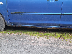Mazda 3 2005 tervikuna varuosadeks (4 foto / 4)
