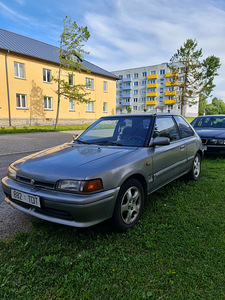 Mazda 323 1.6 (1 фото из 5)
