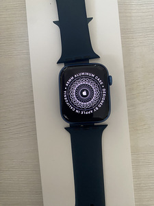 Apple watch 7. 45mm aluminium. Gps+lte (1 foto / 5)