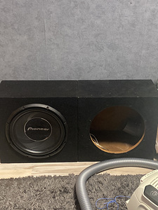 Suvwoofer 12" с 2 ящиками и усилителем (1 фото из 2)