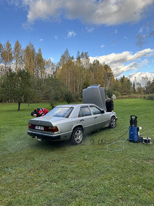 W124 E230 (2 фото из 3)
