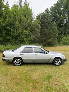 W124 E230 (4 фото из 8)