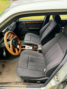 W124 E230 (7 фото из 8)