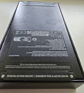 Samsung Galaxy S23 FE Uus (2 foto / 3)