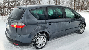 FORD S-MAX (3 фото из 10)