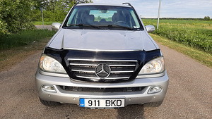 Mercedes-Benz ML270 (1 foto / 10)