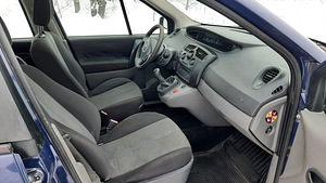 Renault Scenic (2 фото из 8)