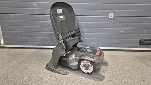 Husqvarna Automower 415X (8 foto / 10)