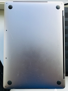 MacBook Pro (13-inch, 2017) (4 foto / 7)