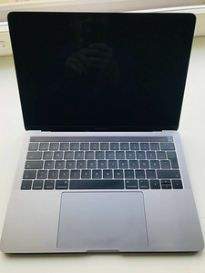 MacBook Pro (13-inch, 2017) (7 foto / 7)