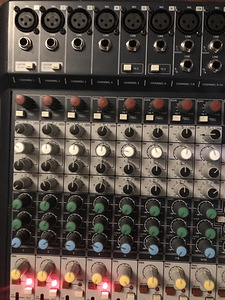 Soundcraft SIgnature 12 (5 foto / 5)