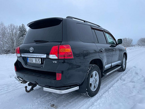 Toyota v8 (5 фото из 11)