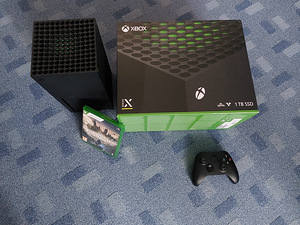 Xbox series x (1 фото из 2)