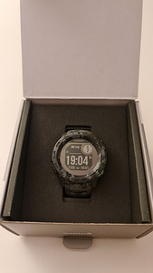 Carmin Instinct Solar Craphite Camo (3 foto / 3)