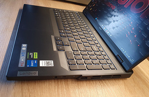 Lenovo Legion Pro 5 16IRX8 | RTX4060 | 32GB | 2TB (2 foto / 9)