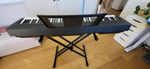 Digiklaver Yamaha P45B (2 foto / 3)