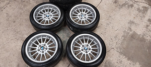 Style 32 17x8 et 20 225/45 Falken 5x120 (1 foto / 8)