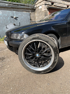 Продам колеса e39, r18 5x120 74.1 (1 фото из 7)