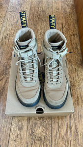 Dr. Martens (3 foto / 7)